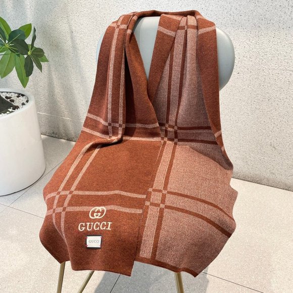 Gucci Scarf, Hot Sale - Picture 6 of 8